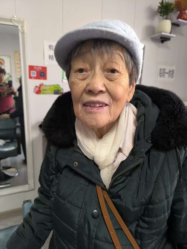 【视频】大姨骨关节都不好喝醋蛋归元液两个多月的对比-智健家