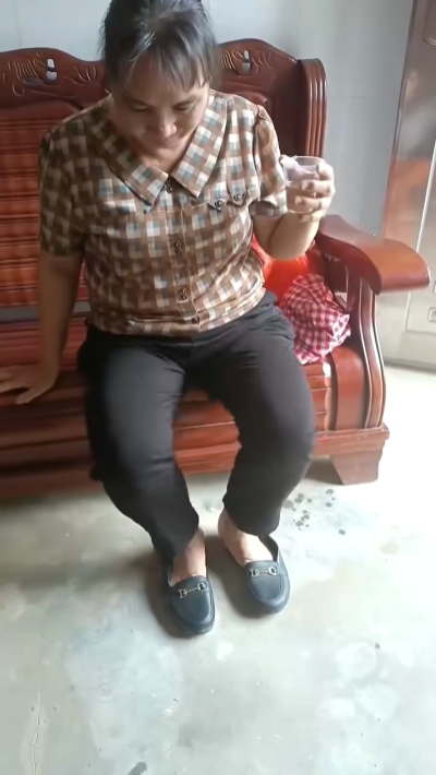 【视频】手抖脚抖，调理反应也就10来天左右，就没有抖了-智健家